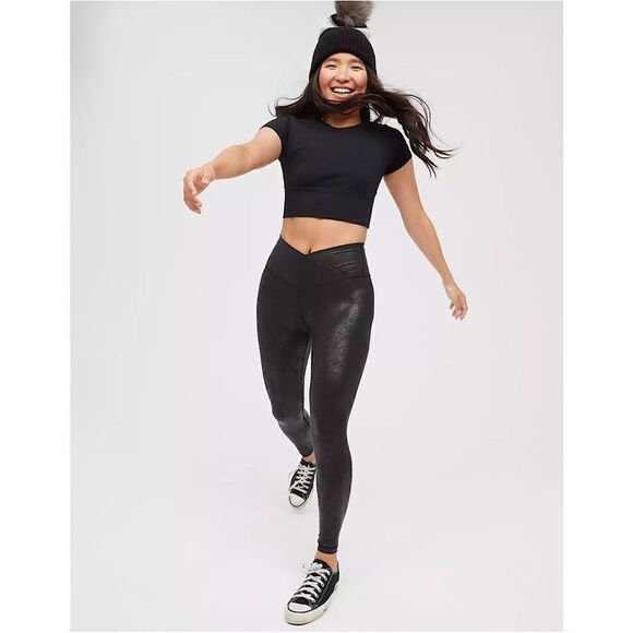 Offline by Aerie the Hugger Crossover High Waisted Crackle Legging - Picture 1 of 10
